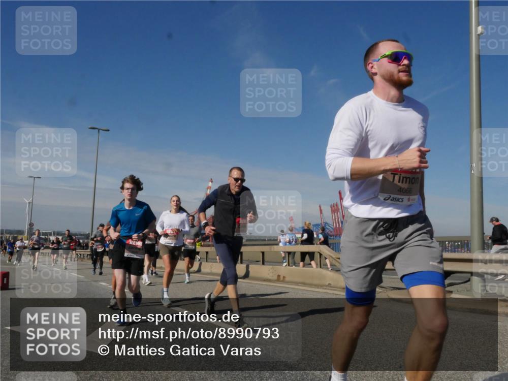 03.10.2025 - Köhlbrandbrückenlauf Matties Gatica Varas http://msf.ph/oto/8990793 03.10.2025 12:41:00 Position 2 4066 meine-sportfotos.de
