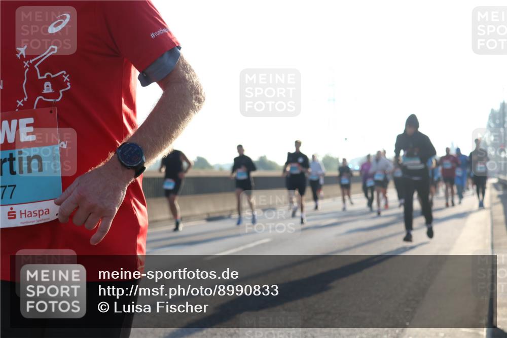 03.10.2025 - Köhlbrandbrückenlauf Luisa Fischer http://msf.ph/oto/8990833 03.10.2025 10:15:20 Position 3 77, 291, 00, 167, 1, 50 meine-sportfotos.de