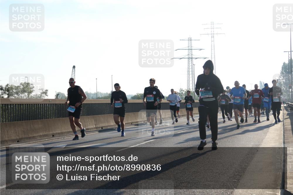 03.10.2025 - Köhlbrandbrückenlauf Luisa Fischer http://msf.ph/oto/8990836 03.10.2025 10:15:20 Position 3 1673 meine-sportfotos.de