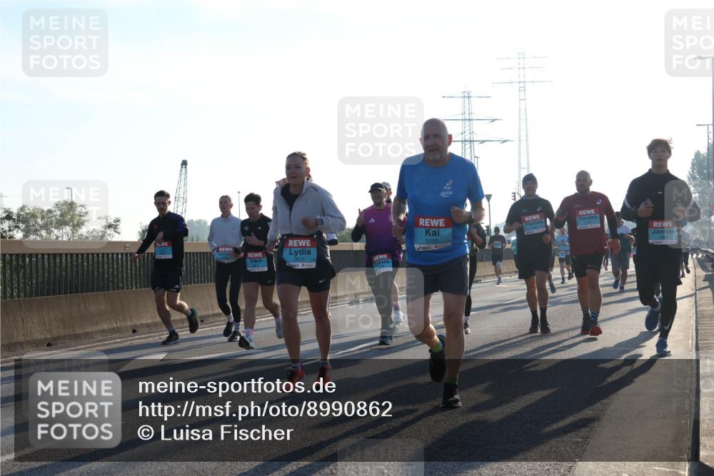 03.10.2025 - Köhlbrandbrückenlauf Luisa Fischer http://msf.ph/oto/8990862 03.10.2025 10:15:24 Position 3 3625, 3250 meine-sportfotos.de