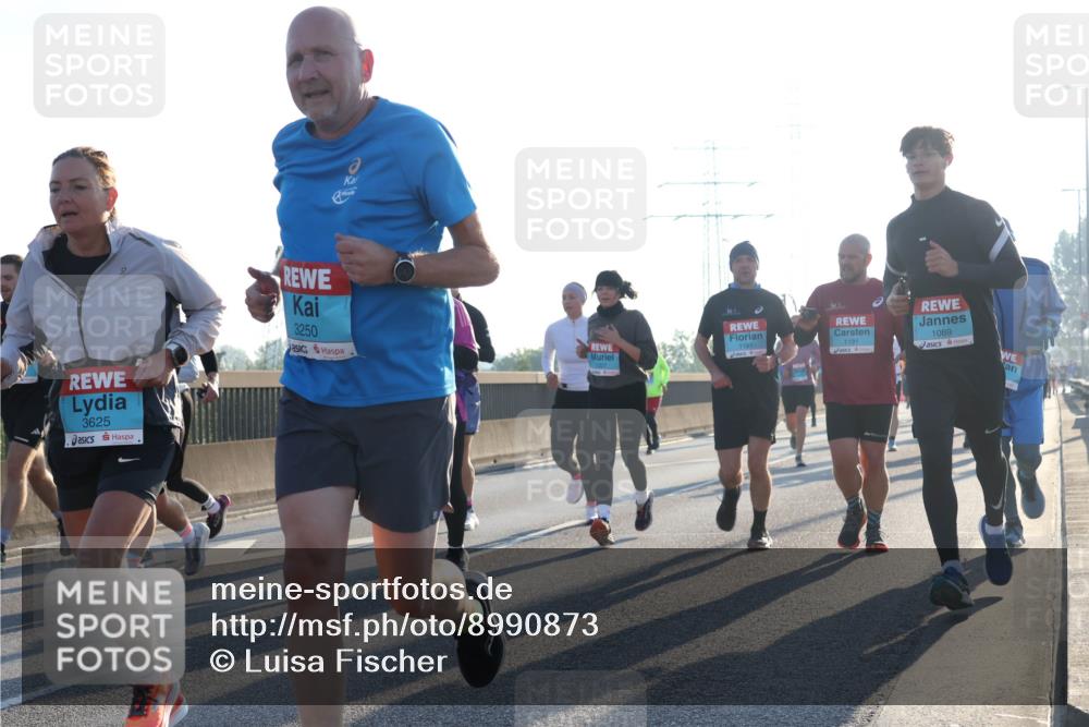 03.10.2025 - Köhlbrandbrückenlauf Luisa Fischer http://msf.ph/oto/8990873 03.10.2025 10:15:25 Position 3 3625, 3250, 0, 1191, 1181, 1089 meine-sportfotos.de