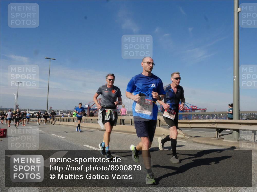 03.10.2025 - Köhlbrandbrückenlauf Matties Gatica Varas http://msf.ph/oto/8990879 03.10.2025 12:41:12 Position 2 5969, 17 meine-sportfotos.de