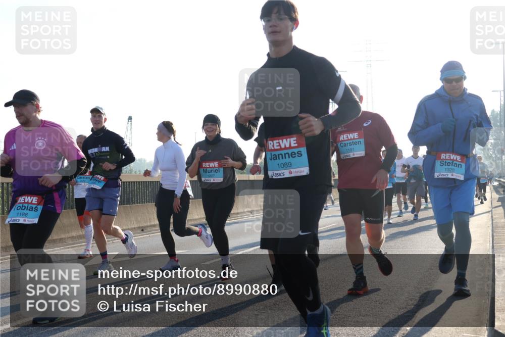 03.10.2025 - Köhlbrandbrückenlauf Luisa Fischer http://msf.ph/oto/8990880 03.10.2025 10:15:26 Position 3 1188, 1, 3, 1227, 1089, 1191, 1328 meine-sportfotos.de