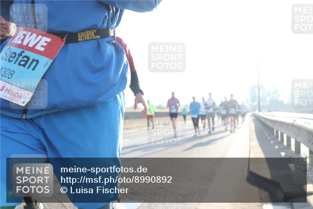 03.10.2025 - Köhlbrandbrückenlauf Luisa Fischer http://msf.ph/oto/8990892 03.10.2025 10:15:27 Position 3 1328 meine-sportfotos.de