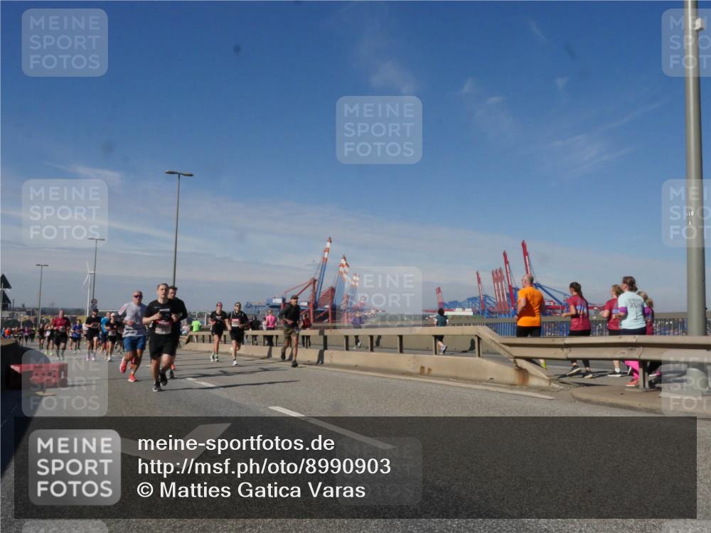 03.10.2025 - Köhlbrandbrückenlauf Matties Gatica Varas http://msf.ph/oto/8990903 03.10.2025 12:41:16 Position 2  meine-sportfotos.de