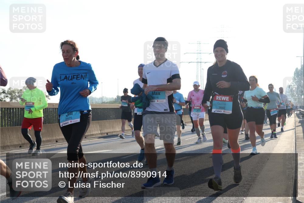 03.10.2025 - Köhlbrandbrückenlauf Luisa Fischer http://msf.ph/oto/8990914 03.10.2025 10:15:30 Position 3 1516, 3425, 3842 meine-sportfotos.de