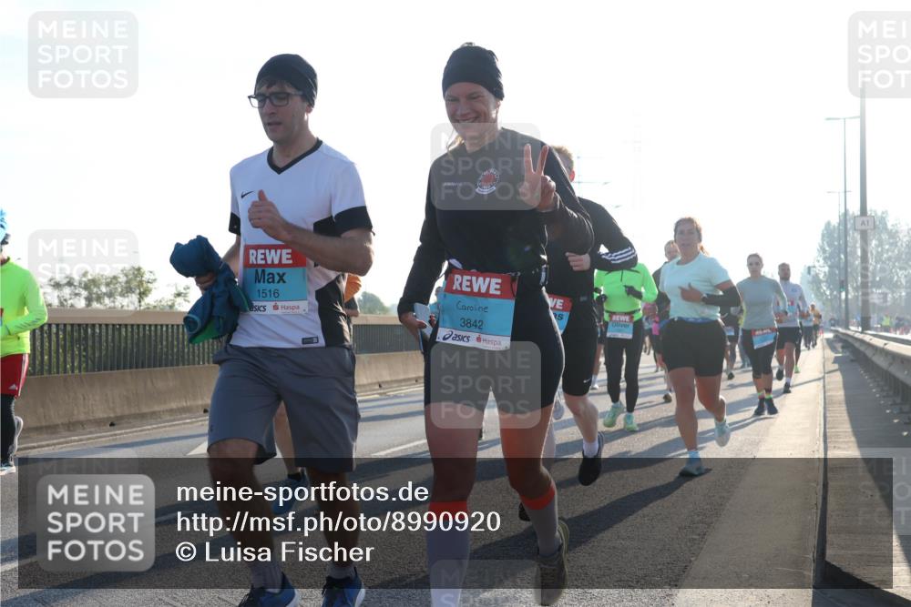 03.10.2025 - Köhlbrandbrückenlauf Luisa Fischer http://msf.ph/oto/8990920 03.10.2025 10:15:31 Position 3 1516, 3842, 1 meine-sportfotos.de