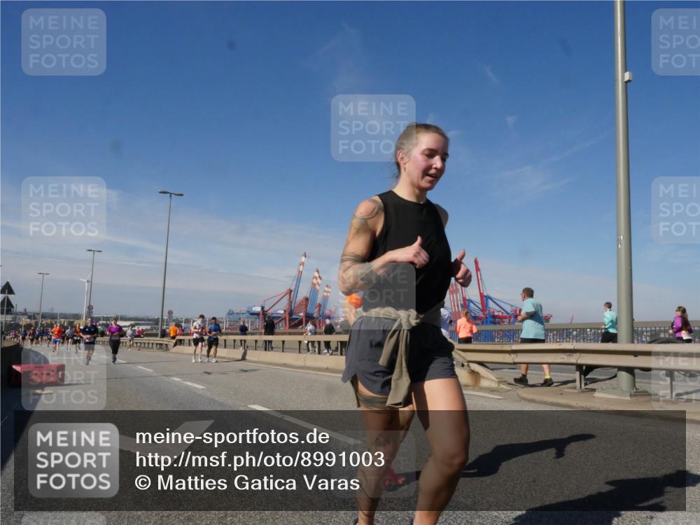 03.10.2025 - Köhlbrandbrückenlauf Matties Gatica Varas http://msf.ph/oto/8991003 03.10.2025 12:41:30 Position 2  meine-sportfotos.de