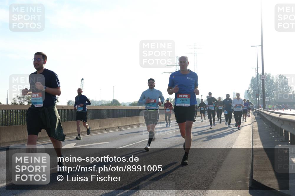 03.10.2025 - Köhlbrandbrückenlauf Luisa Fischer http://msf.ph/oto/8991005 03.10.2025 10:15:41 Position 3 1506, 1543 meine-sportfotos.de