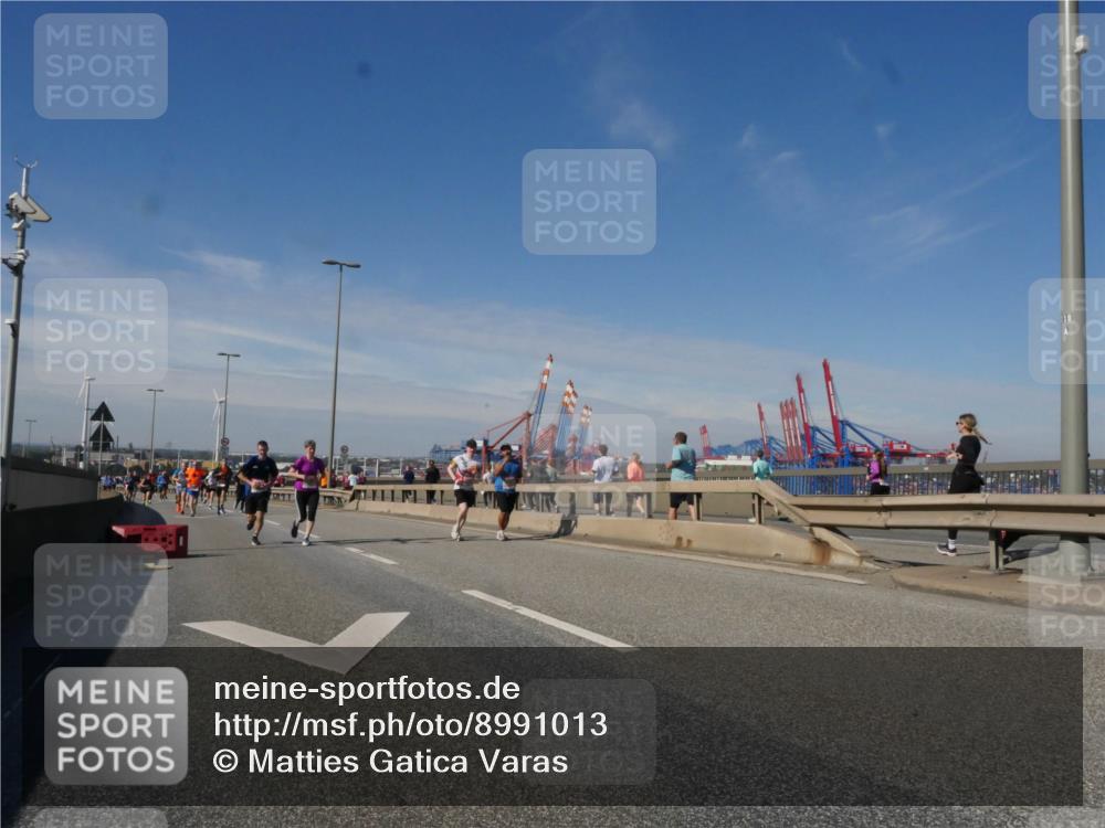 03.10.2025 - Köhlbrandbrückenlauf Matties Gatica Varas http://msf.ph/oto/8991013 03.10.2025 12:41:32 Position 2  meine-sportfotos.de