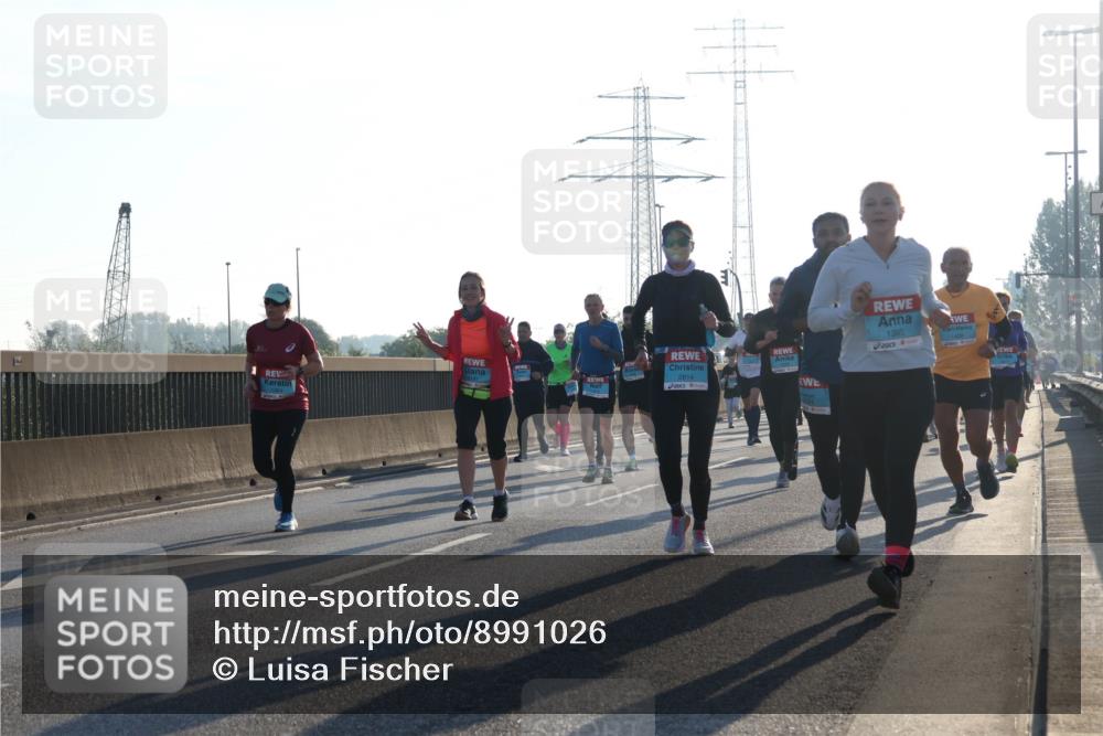 03.10.2025 - Köhlbrandbrückenlauf Luisa Fischer http://msf.ph/oto/8991026 03.10.2025 10:15:43 Position 3 2814, 1395 meine-sportfotos.de