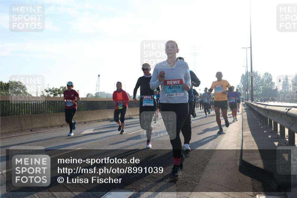 03.10.2025 - Köhlbrandbrückenlauf Luisa Fischer http://msf.ph/oto/8991039 03.10.2025 10:15:45 Position 3 1395, 2814 meine-sportfotos.de