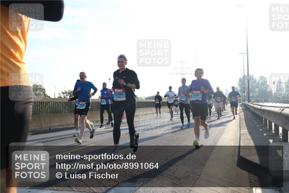03.10.2025 - Köhlbrandbrückenlauf Luisa Fischer http://msf.ph/oto/8991064 03.10.2025 10:15:47 Position 3 1238, 2677 meine-sportfotos.de