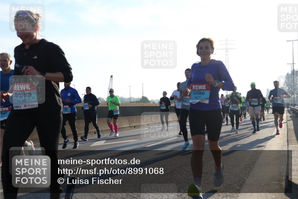 03.10.2025 - Köhlbrandbrückenlauf Luisa Fischer http://msf.ph/oto/8991068 03.10.2025 10:15:48 Position 3 1238, 2677 meine-sportfotos.de