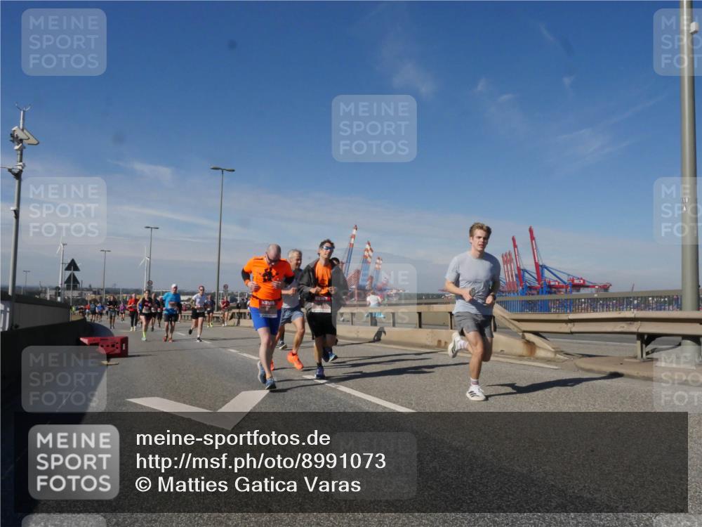 03.10.2025 - Köhlbrandbrückenlauf Matties Gatica Varas http://msf.ph/oto/8991073 03.10.2025 12:41:41 Position 2 18 meine-sportfotos.de