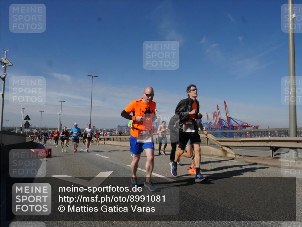 03.10.2025 - Köhlbrandbrückenlauf Matties Gatica Varas http://msf.ph/oto/8991081 03.10.2025 12:41:42 Position 2  meine-sportfotos.de