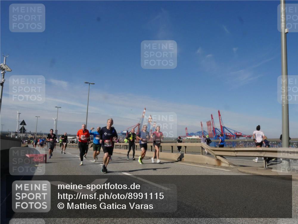 03.10.2025 - Köhlbrandbrückenlauf Matties Gatica Varas http://msf.ph/oto/8991115 03.10.2025 12:41:47 Position 2  meine-sportfotos.de
