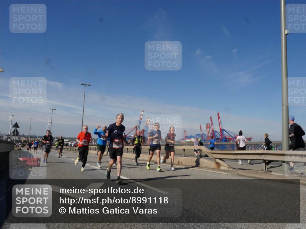 03.10.2025 - Köhlbrandbrückenlauf Matties Gatica Varas http://msf.ph/oto/8991118 03.10.2025 12:41:48 Position 2  meine-sportfotos.de