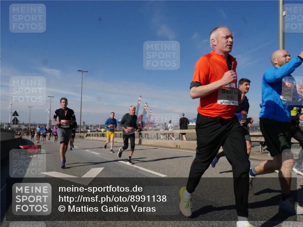 03.10.2025 - Köhlbrandbrückenlauf Matties Gatica Varas http://msf.ph/oto/8991138 03.10.2025 12:41:51 Position 2 6163, 44 meine-sportfotos.de