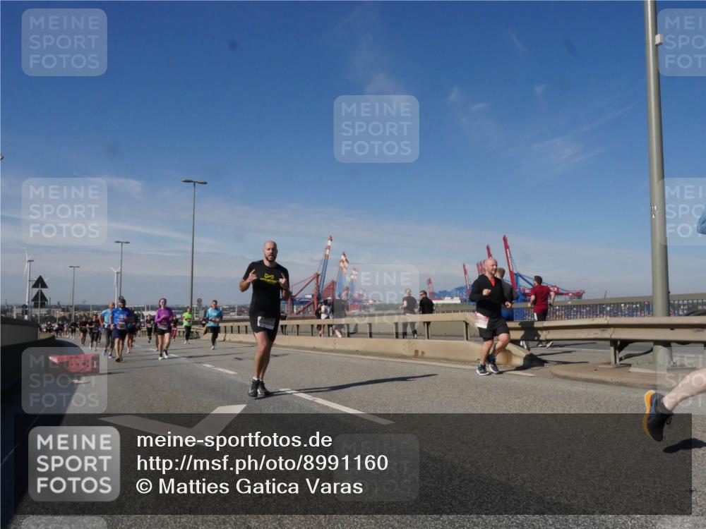 03.10.2025 - Köhlbrandbrückenlauf Matties Gatica Varas http://msf.ph/oto/8991160 03.10.2025 12:41:54 Position 2  meine-sportfotos.de