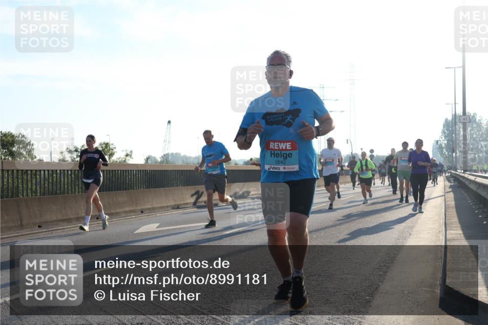 03.10.2025 - Köhlbrandbrückenlauf Luisa Fischer http://msf.ph/oto/8991181 03.10.2025 10:15:58 Position 3 1642, 1 meine-sportfotos.de