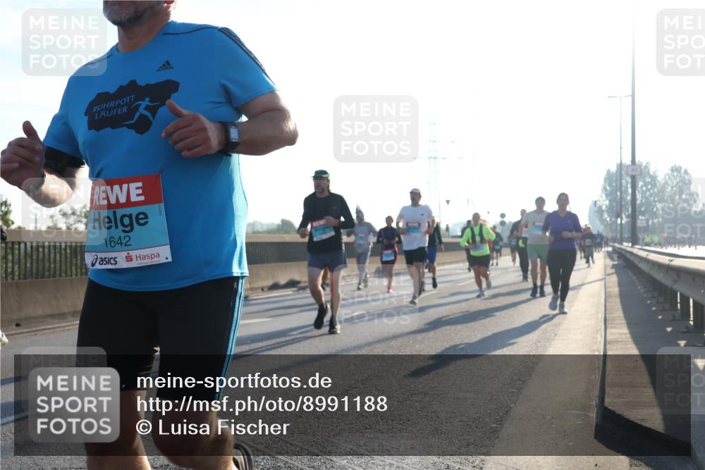 03.10.2025 - Köhlbrandbrückenlauf Luisa Fischer http://msf.ph/oto/8991188 03.10.2025 10:15:59 Position 3 1642 meine-sportfotos.de