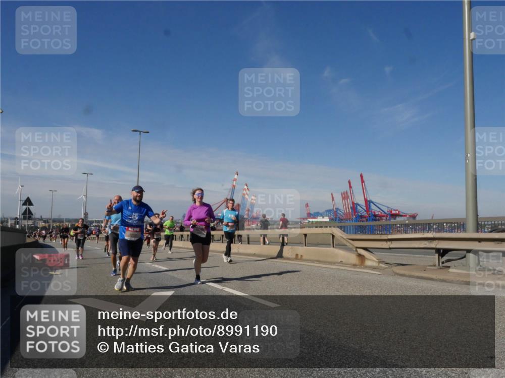 03.10.2025 - Köhlbrandbrückenlauf Matties Gatica Varas http://msf.ph/oto/8991190 03.10.2025 12:41:57 Position 2  meine-sportfotos.de