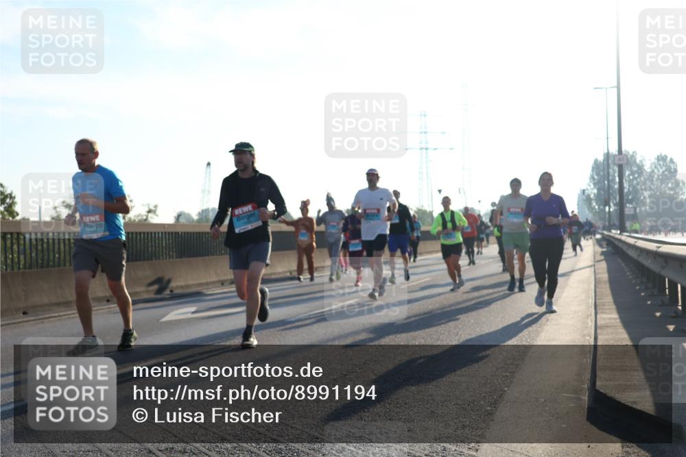 03.10.2025 - Köhlbrandbrückenlauf Luisa Fischer http://msf.ph/oto/8991194 03.10.2025 10:16:00 Position 3  meine-sportfotos.de