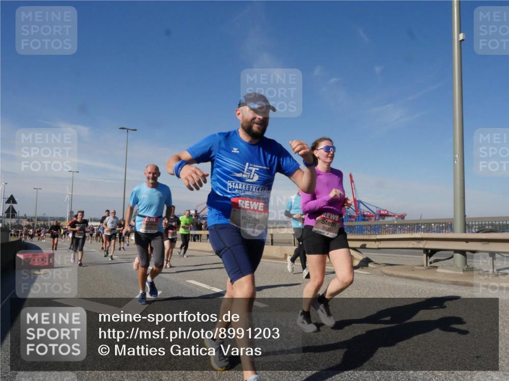 03.10.2025 - Köhlbrandbrückenlauf Matties Gatica Varas http://msf.ph/oto/8991203 03.10.2025 12:41:58 Position 2 6719, 6423 meine-sportfotos.de
