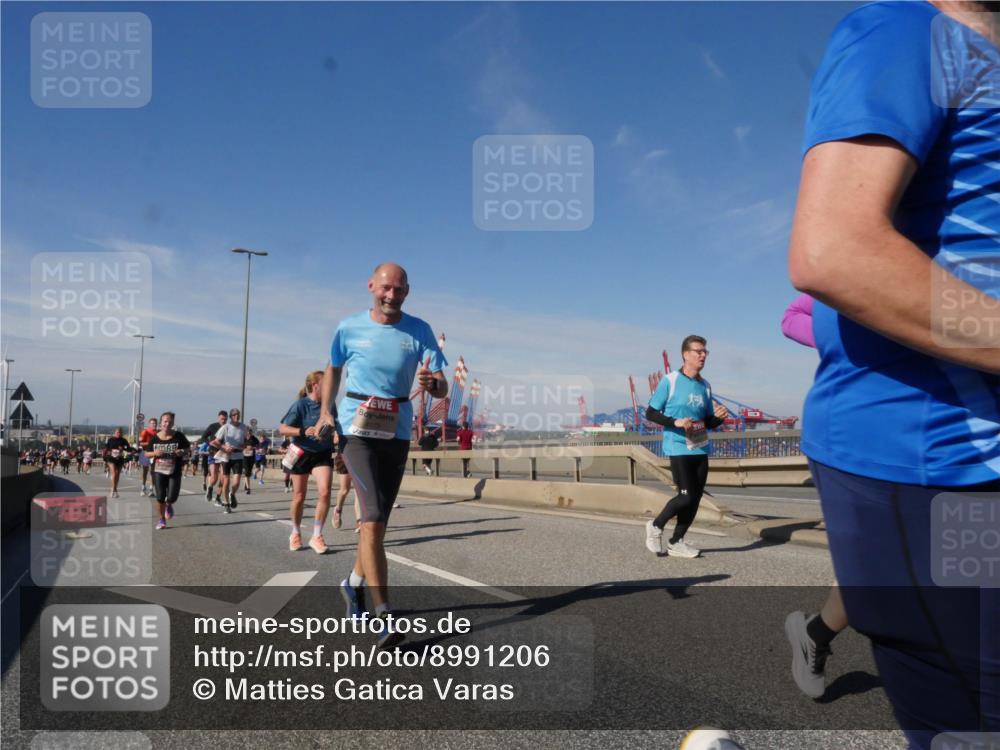 03.10.2025 - Köhlbrandbrückenlauf Matties Gatica Varas http://msf.ph/oto/8991206 03.10.2025 12:41:59 Position 2 4175 meine-sportfotos.de
