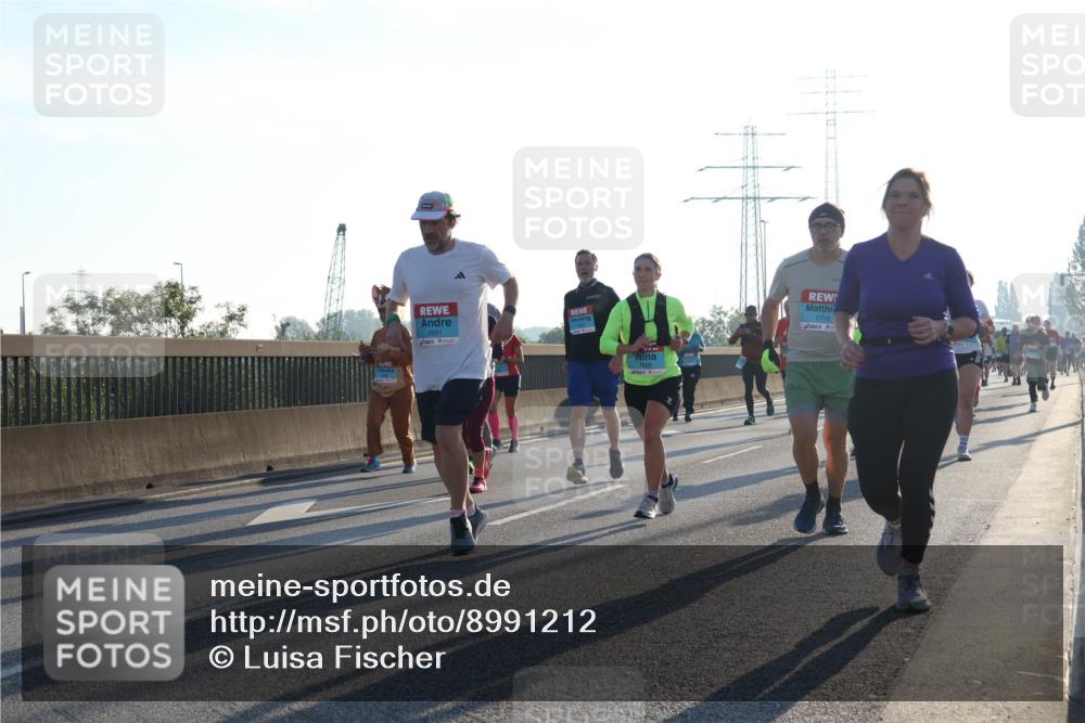 03.10.2025 - Köhlbrandbrückenlauf Luisa Fischer http://msf.ph/oto/8991212 03.10.2025 10:16:01 Position 3 3481, 1776 meine-sportfotos.de