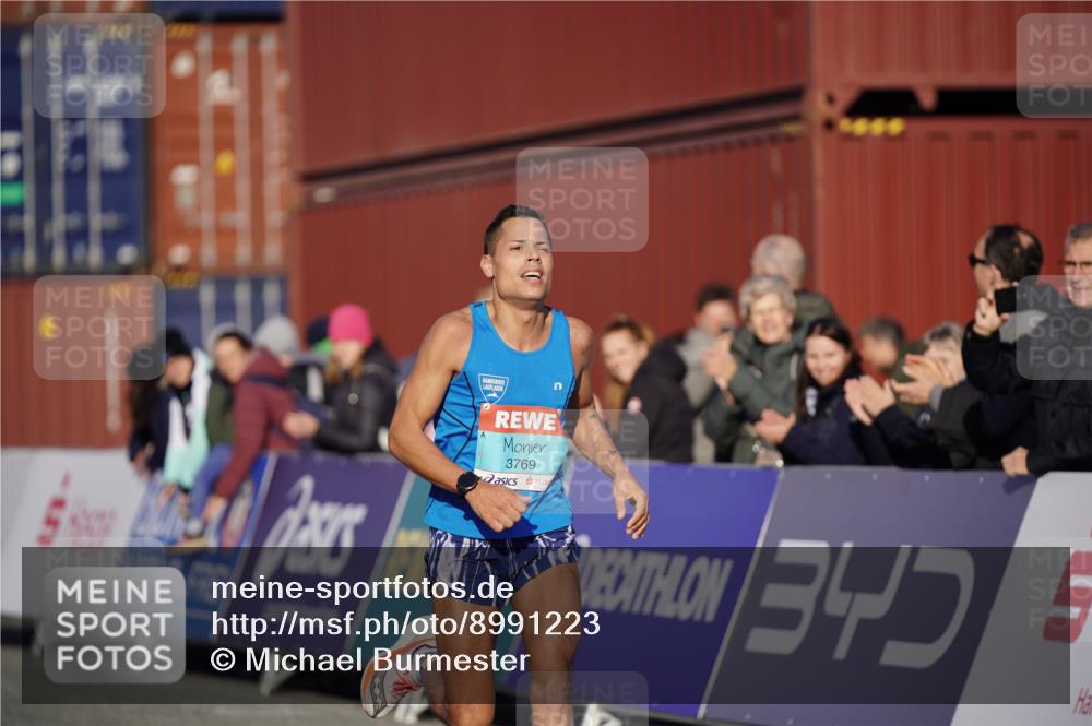 03.10.2025 - Köhlbrandbrückenlauf Michael Burmester http://msf.ph/oto/8991223 03.10.2025 09:42:54 Ziel 3769 meine-sportfotos.de