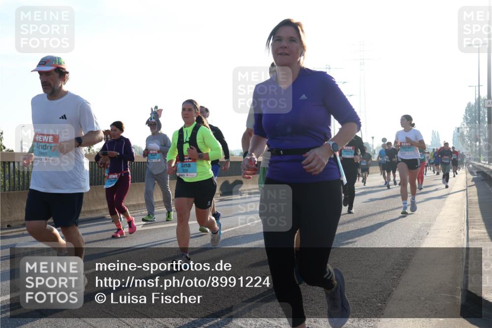 03.10.2025 - Köhlbrandbrückenlauf Luisa Fischer http://msf.ph/oto/8991224 03.10.2025 10:16:02 Position 3 3481, 1836 meine-sportfotos.de
