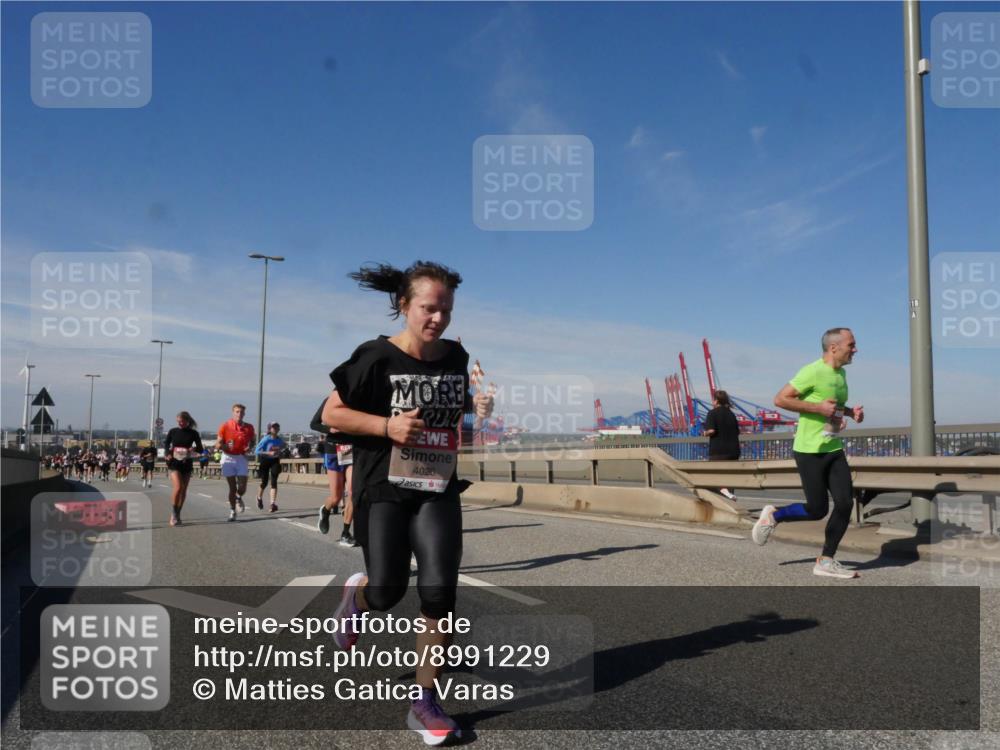 03.10.2025 - Köhlbrandbrückenlauf Matties Gatica Varas http://msf.ph/oto/8991229 03.10.2025 12:42:02 Position 2 4026 meine-sportfotos.de