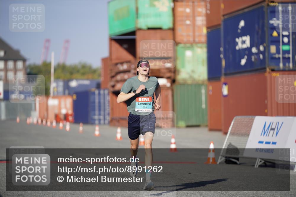 03.10.2025 - Köhlbrandbrückenlauf Michael Burmester http://msf.ph/oto/8991262 03.10.2025 09:44:29 Ziel 1008 meine-sportfotos.de