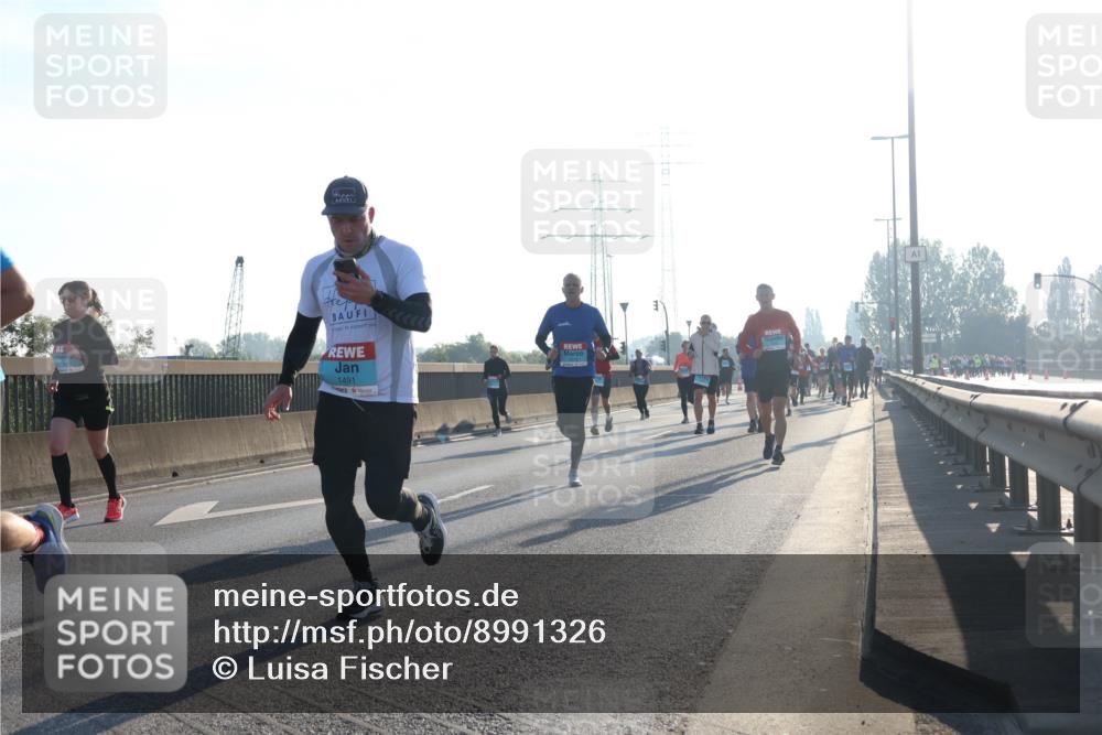 03.10.2025 - Köhlbrandbrückenlauf Luisa Fischer http://msf.ph/oto/8991326 03.10.2025 10:16:11 Position 3 1491 meine-sportfotos.de