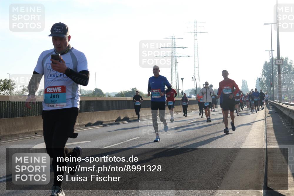 03.10.2025 - Köhlbrandbrückenlauf Luisa Fischer http://msf.ph/oto/8991328 03.10.2025 10:16:12 Position 3 1491, 1 meine-sportfotos.de