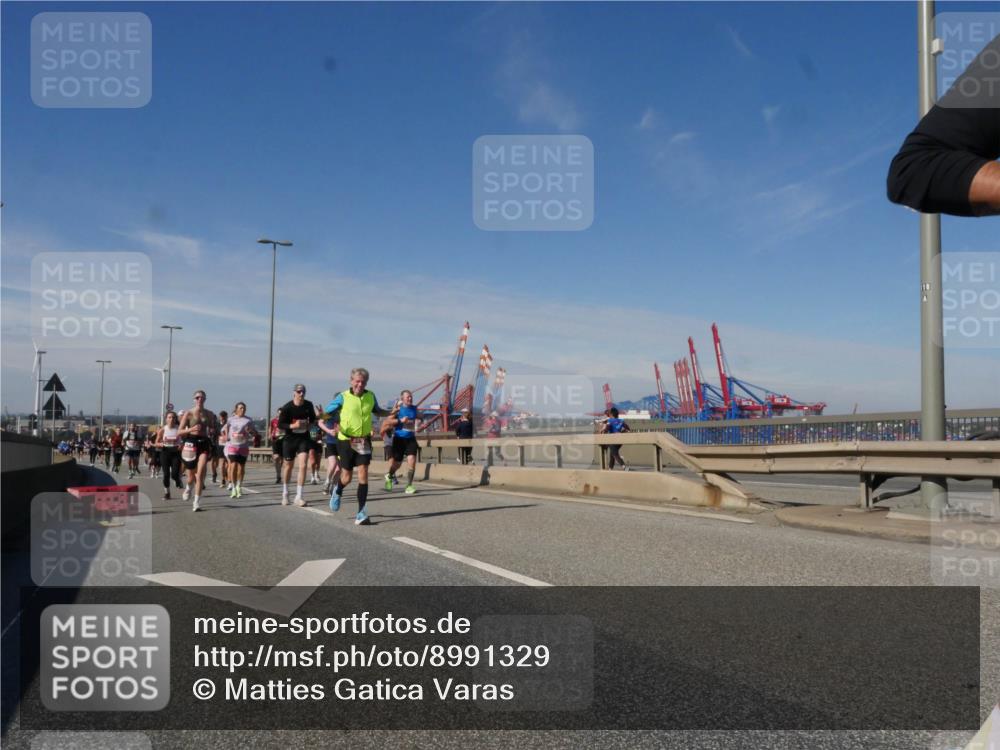 03.10.2025 - Köhlbrandbrückenlauf Matties Gatica Varas http://msf.ph/oto/8991329 03.10.2025 12:42:13 Position 2 118 meine-sportfotos.de