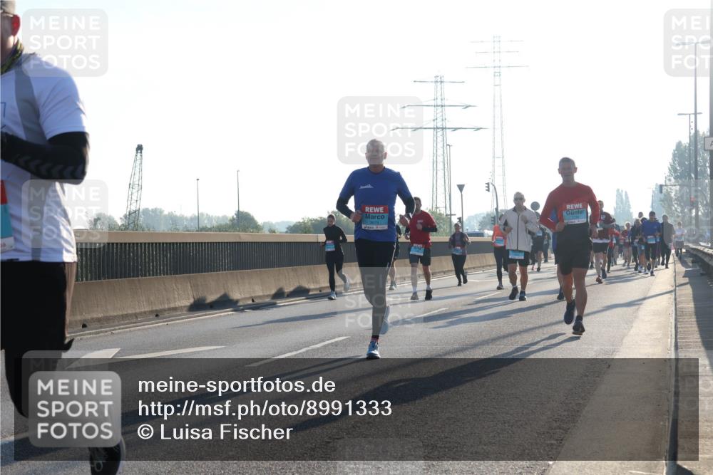 03.10.2025 - Köhlbrandbrückenlauf Luisa Fischer http://msf.ph/oto/8991333 03.10.2025 10:16:12 Position 3  meine-sportfotos.de