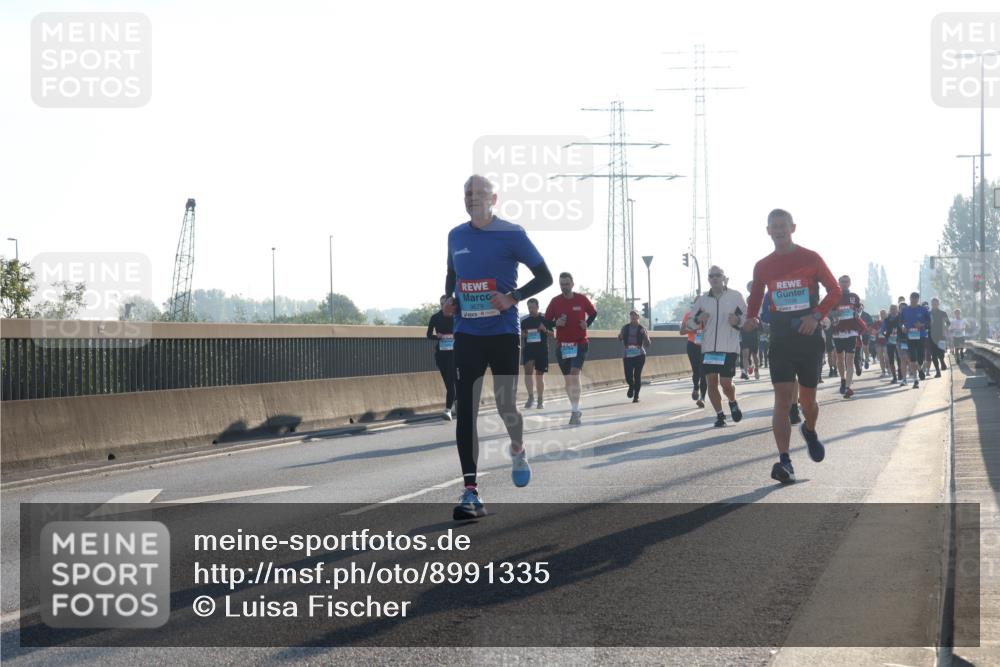 03.10.2025 - Köhlbrandbrückenlauf Luisa Fischer http://msf.ph/oto/8991335 03.10.2025 10:16:12 Position 3 3679 meine-sportfotos.de