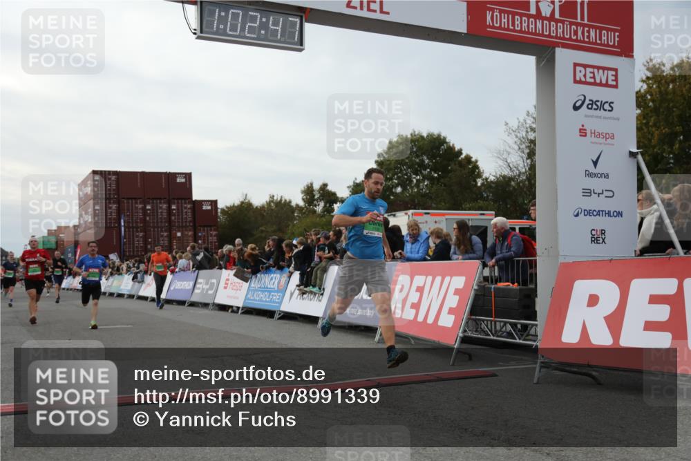03.10.2025 - Köhlbrandbrückenlauf Yannick Fuchs http://msf.ph/oto/8991339 03.10.2025 16:02:45 Ziel 7099, 7102, 7180, 7277, 8048, 9511, 9595, 9670 meine-sportfotos.de