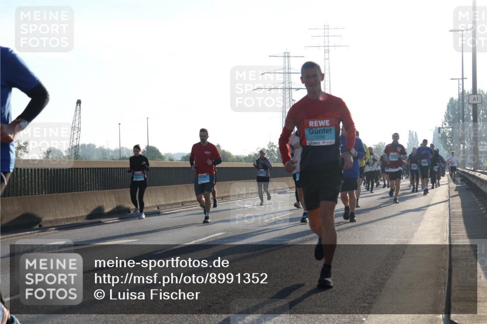 03.10.2025 - Köhlbrandbrückenlauf Luisa Fischer http://msf.ph/oto/8991352 03.10.2025 10:16:14 Position 3 1038, 12, 1 meine-sportfotos.de