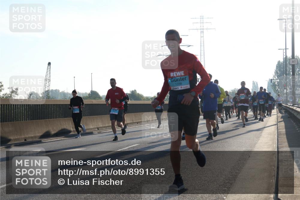03.10.2025 - Köhlbrandbrückenlauf Luisa Fischer http://msf.ph/oto/8991355 03.10.2025 10:16:14 Position 3 1038, 12, 1 meine-sportfotos.de