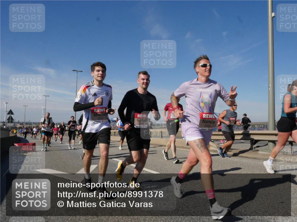 03.10.2025 - Köhlbrandbrückenlauf Matties Gatica Varas http://msf.ph/oto/8991378 03.10.2025 12:42:19 Position 2 4312, 4302, 6224 meine-sportfotos.de