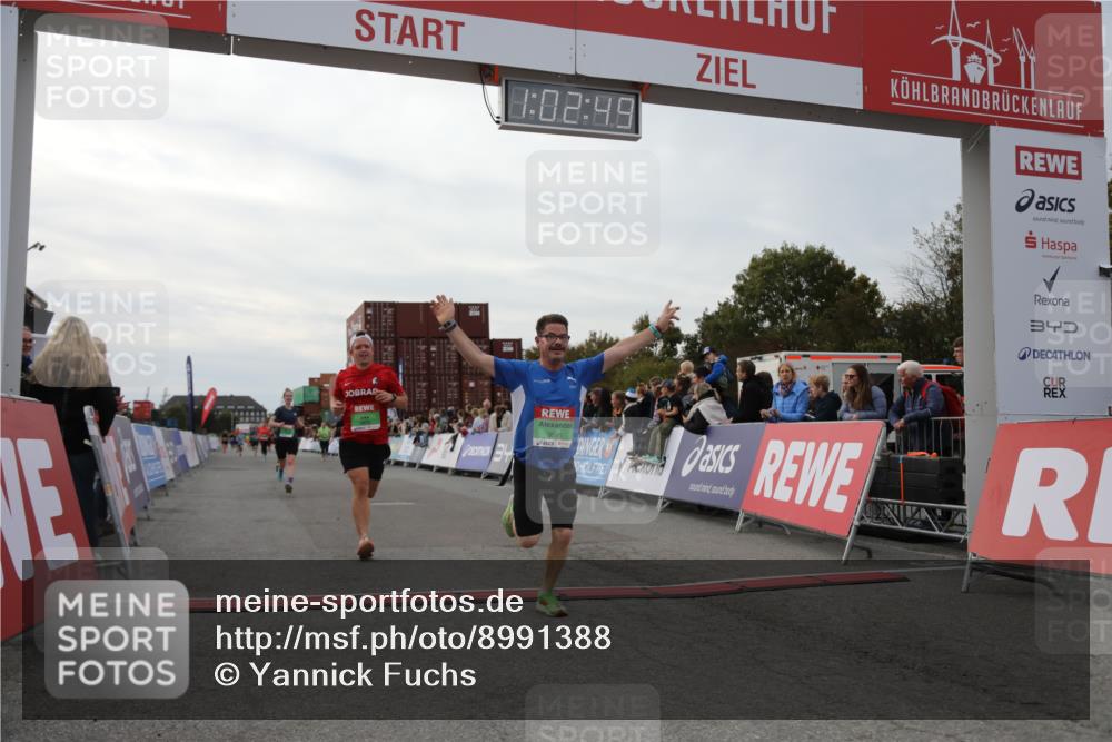 03.10.2025 - Köhlbrandbrückenlauf Yannick Fuchs http://msf.ph/oto/8991388 03.10.2025 16:02:47 Ziel 7099, 7102, 7180, 7277, 8048, 9511, 9595, 9670 meine-sportfotos.de
