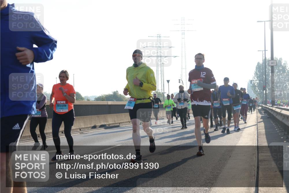03.10.2025 - Köhlbrandbrückenlauf Luisa Fischer http://msf.ph/oto/8991390 03.10.2025 10:16:18 Position 3 1343, 12, 2743, 1 meine-sportfotos.de