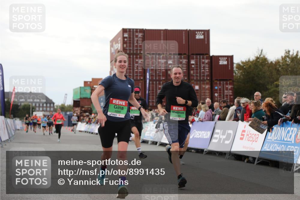 03.10.2025 - Köhlbrandbrückenlauf Yannick Fuchs http://msf.ph/oto/8991435 03.10.2025 16:02:49 Ziel 7099, 7102, 7180, 7277, 7278, 7386, 8048, 9511, 9595, 9670 meine-sportfotos.de