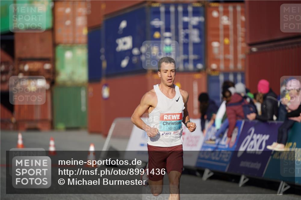 03.10.2025 - Köhlbrandbrückenlauf Michael Burmester http://msf.ph/oto/8991436 03.10.2025 09:46:46 Ziel 1013 meine-sportfotos.de