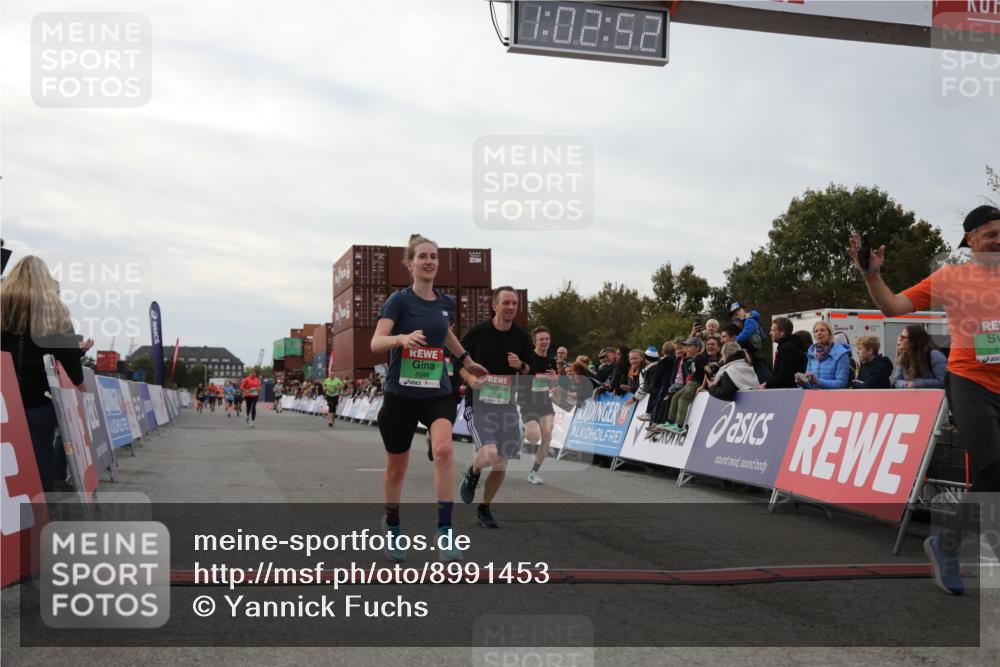 03.10.2025 - Köhlbrandbrückenlauf Yannick Fuchs http://msf.ph/oto/8991453 03.10.2025 16:02:50 Ziel 7099, 7180, 7277, 7278, 7386, 8048, 9511, 9595, 9670 meine-sportfotos.de