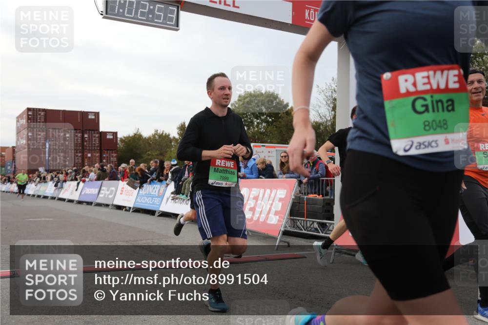 03.10.2025 - Köhlbrandbrückenlauf Yannick Fuchs http://msf.ph/oto/8991504 03.10.2025 16:02:51 Ziel 7099, 7180, 7277, 7278, 7386, 7923, 8048, 9023, 9511, 9595, 9670 meine-sportfotos.de